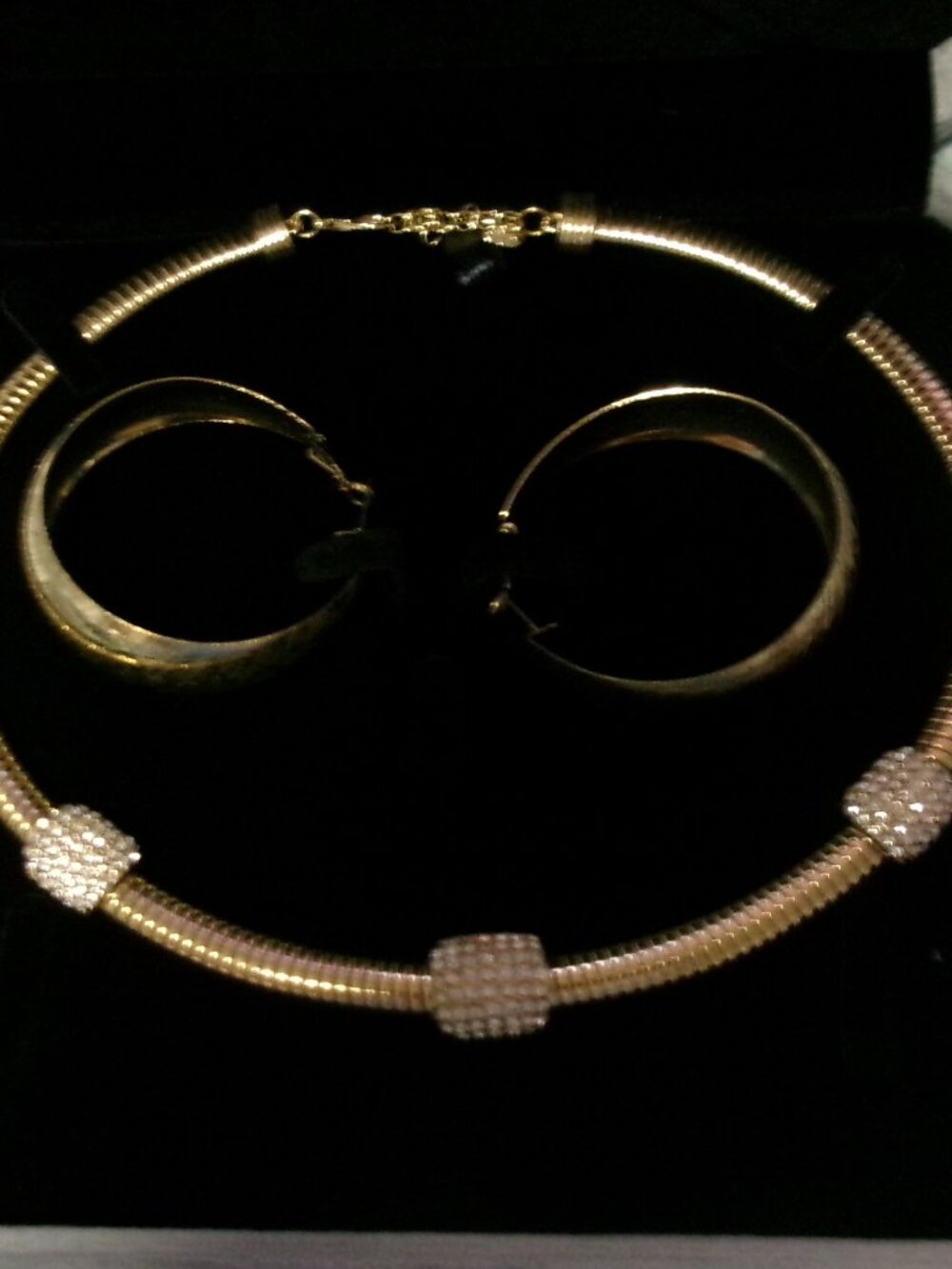 Vintage Monet Collar Necklace Plus Bonus Earrings and Case